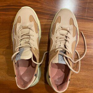 ECCO Womens Leather Chunky Sneakers